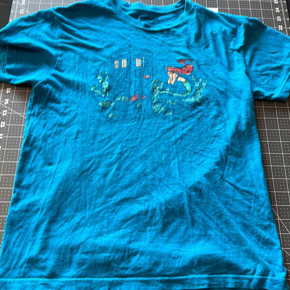 #123D Little Mermaid and Doctor Who tee, size Small - Picture 2 of 6
